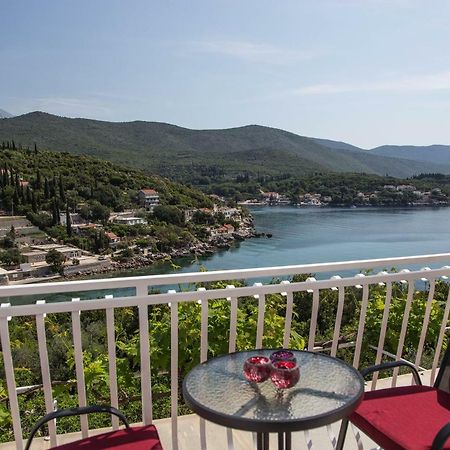 Marivo Guest House Molunat Exterior photo